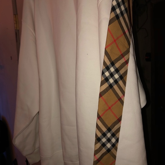 Burberry white sweater - Picture 7 of 8